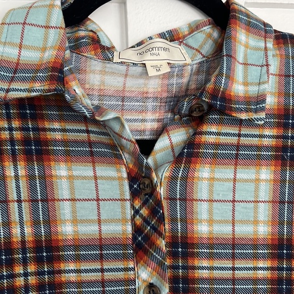 No comment plaid long sleeve shirt medium - Picture 2 of 4